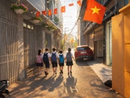 nhà đẹp 6 tầng phố Hồng Tiến, gara, thang máy, kinh doanh, nở hậu,