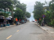 Bán đất tặng nhà 2 tầng mặt tiền 7.5m gần biển Mỹ Khê, hạ chào
