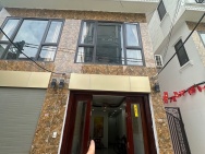 Phố Việt Hưng 8 tỷ thang máy,40m sổ đỏ Long Biên