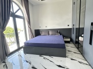 Bán nhà 5 tầng mới 100% mặt tiền Hoàng Quốc Việt – thang máy, full