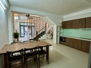 Bán nhà Vũ Đình Long 75m2 2 tầng gần biển Sơn Trà giá 10.x tỷ