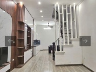 49M² – 4 TẦNG – MT 3.9M – Ô TÔ TRÁNH – TRUNG TÂM Hoàng Văn Thái 