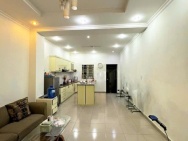 Vip nhà mới đẹp ở ngay - gần Cầu Chà Và Quận 5 - hẻm thông, 83m2 -