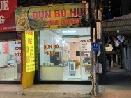 SANG NHƯỢNG QUÁN CƠM RANG – BÚN BÒ HUẾ TẠI 348 Đ. CỔ NHUẾ, BẮC TỪ