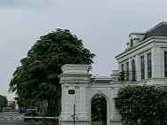 [SUẤT NGOẠI GIAO DUY NHẤT] – KIỆT TÁC TÂN CỔ ĐIỂN PHÁP GIỮA LÒNG