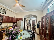 SIÊU ĐẸP PHỐ HOÀNG HOA THÁM NGÕ Ô TÔ TRÁNH  68M 4T NHỈNH 33 TỶ NGÕ