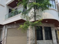 Nhà mới, chủ nhà cho thuê cả nhà, 93m2; 4.5T; Khu Thịnh Quang- 25