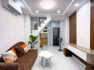 NHÀ NHỎ CÔNG NĂNG TO - GẦN D5 P25 BÌNH THẠNH - 2 TẦNG - SÂN ĐỂ XE -