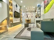 Bán nhà đường Nguyễn Hồng Đào, phường 14 Tân Bình; 4x23m - 3 tầng