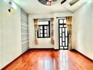Bán nhà mặt tiền Ba Vì, phường 4 quận Tân Bình (5,5*15m) 7 tầng