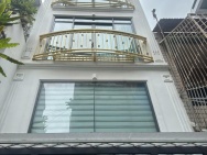 **Bán nhà mặt tiền Hiệp Nhất* phường 4 Tân Bình (6*28) trục CMT8