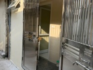 Bán căn hộ Tập thể tầng 1 Hoàng Đạo Thành, có sổ 70m2, 2 ngủ, 2 vệ