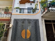 NHÀ MỚI ĐẸP 3 TẦNG KIÊN CỐ - 42M2 - CÓ 4 PHÒNG NGỦ - GẦN 4 XÃ -
