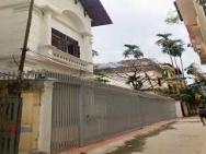 Bán biệt thự ngõ Lạc Long Quân Tây Hồ 165m2, mặt tiền 14m lh