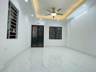 Cho thuê nhà Trương Định 5 tầng x 45m2, 4 ngủ, 4 vệ sinh, 18 Triệu