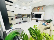 Cho thuê nhà ngõ Trần Thái Tông 36m² x 6 tầng, gồm 3 ngủ, 4 vệ