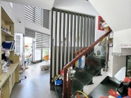 Bán nhà mặt tiền 7 tầng, giáp Quận 5, đường Nguyễn Quyền, căn góc