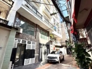 1/11 giảm chào 500tr, chủ cần bán gấp Vị trí đẹp giao thông , giao