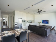 Siêu phẩm, bán tòa apartment phố Nhật Chiêu, view hồ Tây, dòng tiền