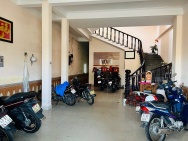 Hạ chào hơn 1 tỷ, bán gấp nhà mặt tiền Lê Văn Hiến, 2 mặt tiền, 15