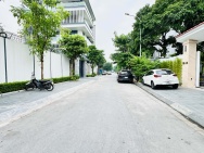 bán nhà Việt Hưng, 329m , mặt tiền 12.2m, phân lô, vỉa hè, ôtô dừng