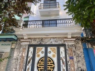 HIẾM!NHÀ LÔ GÓC HÀM NGHI,OTO NGỦ TRONG NHÀ,KINH