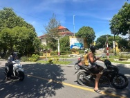 Bán lô góc Nại Hiên Đông 7 93m2 có 5 phòng trọ giá 8.4 tỷ đối diện