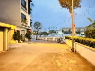 nhà đẹp, phân lô Lâm Hạ, ôtô tránh, gara 7 chỗ, thang máy, full nội