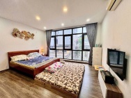 Bán nhà dương văn bé 5 tầng long lanh dân xây kinh doanh nhỏ 30M ra phố hai bà trưng