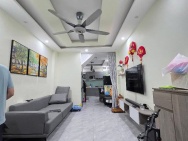 Nhỉnh 4 tỷ bán nhà tân mai 4 tầng long lanh dân xây ở ngay hoàng mai