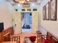 Bán nhà đường hoàng mai 4 tầng dân xây ô tô đỗ cửa lô góc