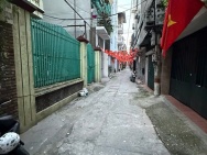 Ô tô phân lô bán nhà 4 tầng dân xây đường hoàng mai