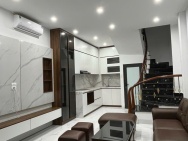 Bán Nhà Đội Cấn 30m2. 6 tầng. mặt tiền 4.3m. giá 11.5 Tỷ Ba Đình Hà