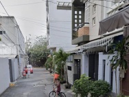 Nhà Ngay Aeon Mall Tân Phú  2 Mặt Tiền Trước Sau Thông Thoáng