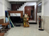 ♥ Sát Mặt tiền Lê Đình Lý, 66m2, ngang 4.2m, 2 tầng 3PN, sân rộng,