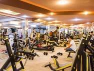 ♥ Nhà Kiệt Ô tô thông Chợ Đống Đa, 190m2, ngang 8m, 3 tầng đúc