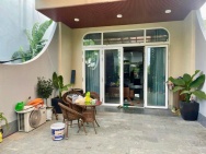 Bán nhà 3 tầng Hòa Xuân đối diện công viên xanh mát