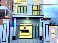 HIẾM Nhà 3 Phòng Ngủ 2 WC - Diện Tích 120m² - Giá Chỉ 2 Tỷ 1 - Ở Ngay