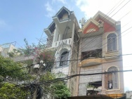 BÁN NHÀ 4 TẦNG MTKD NGAY CHỢ LINH TRUNG - THỦ ĐỨC - 12.9 TỶ