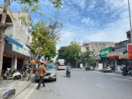 Cần Bán Nhà Hai Mặt Không Gian Kinh Doanh Và An Cư Tại Trần Thành