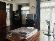 ♥ Biệt thự Sân vườn, sát Thăng Long 260m2, ngang 13m, 3 tầng xịn