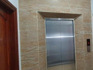 Cho thuê Nhà KD, VP, Nhà Hàng, Nguyễn Chánh; vỉa hè 101m2* 4T- 30 Tr