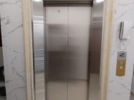 Hot! Mình cho thuê nhà mới, căn góc, Thái Hà; vỉa hè 118m2* 5T- 44