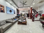 NHÀ PHỐ KIM GIANG, NGÕ THÔNG Ô TÔ, KINH DOANH, 40M*5 TẦNG. GIÁ 11.5