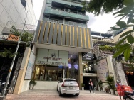 Tòa nhà mặt tiền thương hiệu đường Hồ Xuân Hương, P6 Q.3 - DT