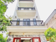 BÁC NÀO CẦN NHÀ Ở NGÂY - DT42M2 - MT5M - 5 TẦNG - GIÁ 7 TỶ - NGÕ Ô