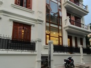Chủ nhà cho thuê cả nhà mới hoàn thiện, 98m2_ 4T; 25 Tr. Kinh