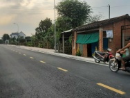 Bán Lô Đất Lớn giá 2,2 triệu m2 mặt tiền đường nhựa  Gần Sông Sài
