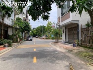 Bán đất tái định cư Giang biên, view Công viên, vỉa hè 4m, 90M,