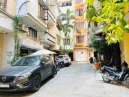 VIP, Bán nhà Liễu Giai, ô tô vào nhà, 80m, ở sướng, chỉ 27 tỷ